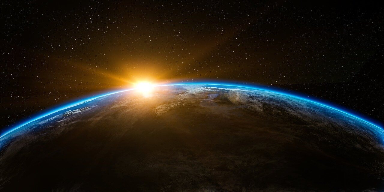 Earth Space Sunlight Sun Rays  - qimono / Pixabay